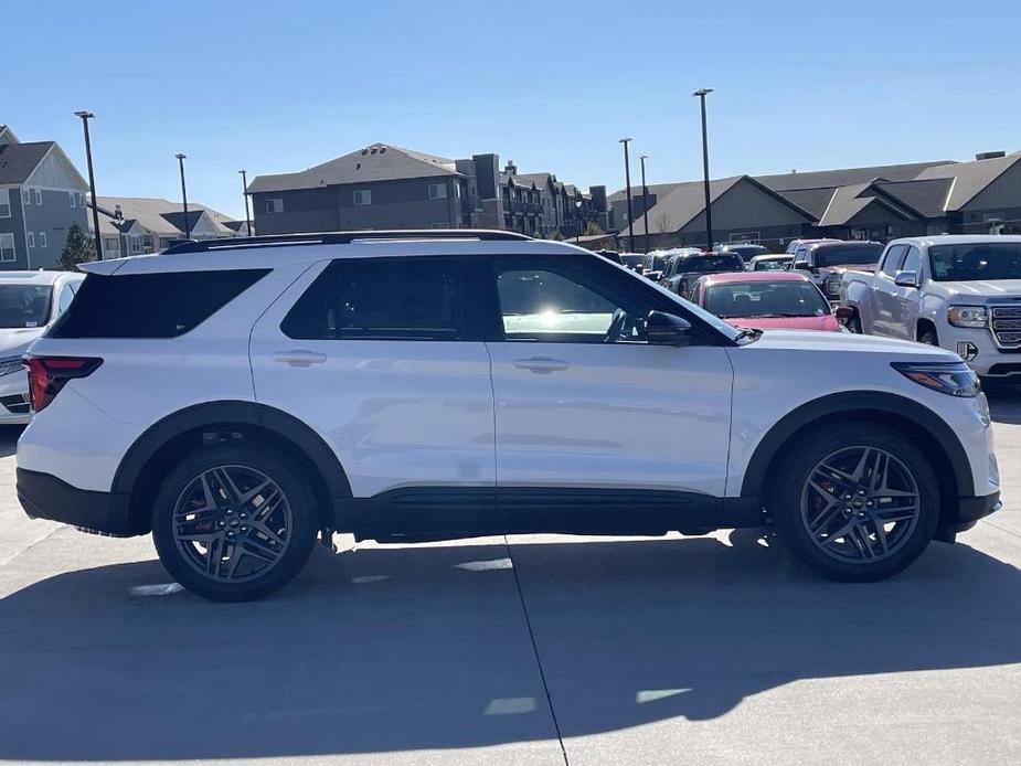 new 2025 Ford Explorer car, priced at $59,590