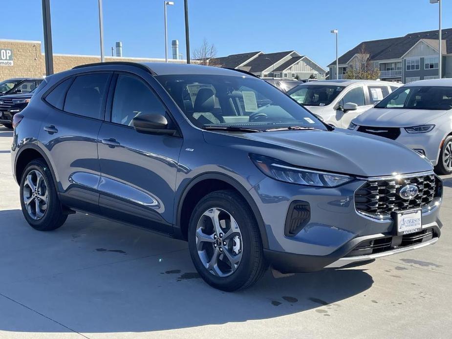 new 2025 Ford Escape car, priced at $33,035