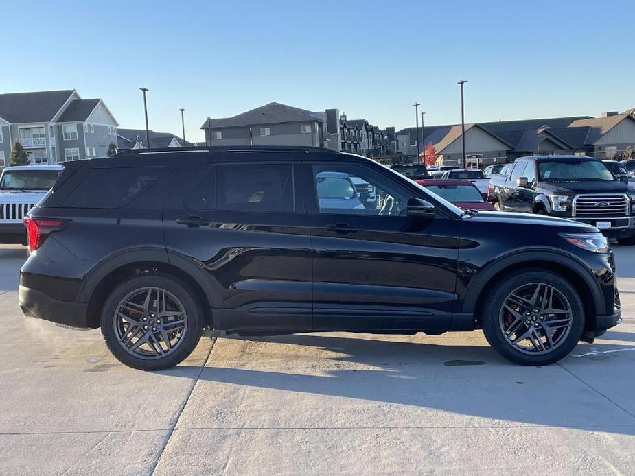 new 2025 Ford Explorer car, priced at $59,295