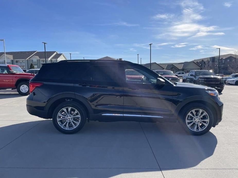 new 2024 Ford Explorer car, priced at $44,557