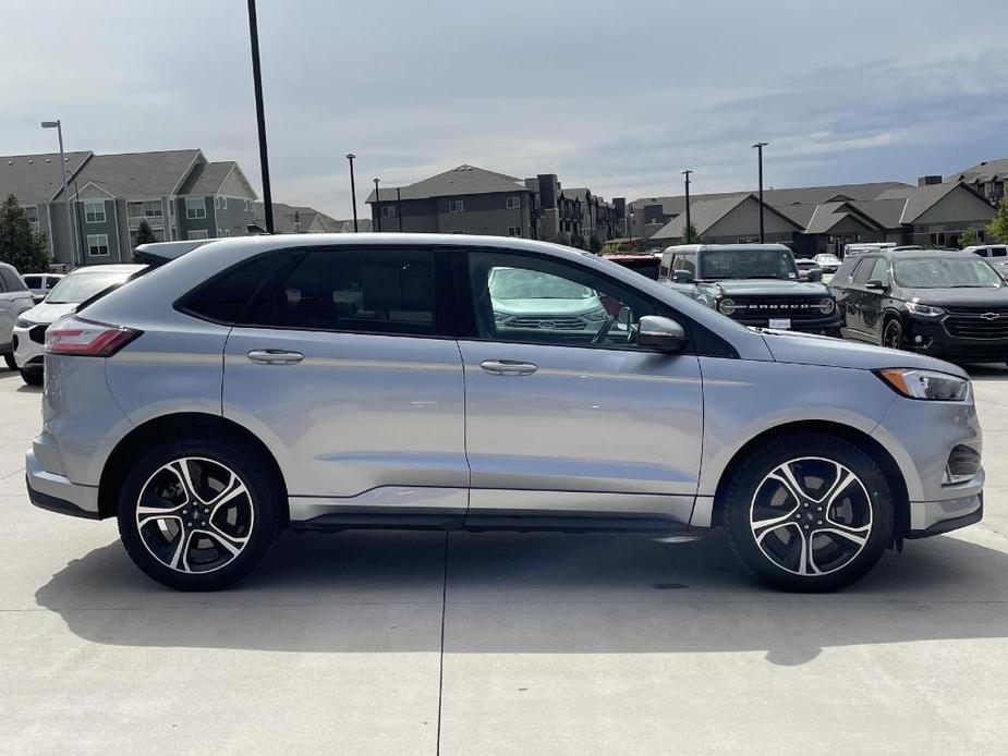 used 2022 Ford Edge car, priced at $27,000