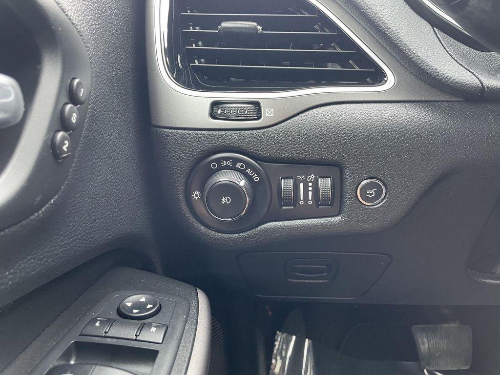 used 2019 Jeep Cherokee car, priced at $18,900