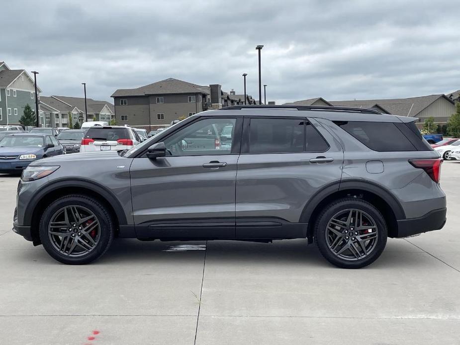 new 2025 Ford Explorer car, priced at $50,040