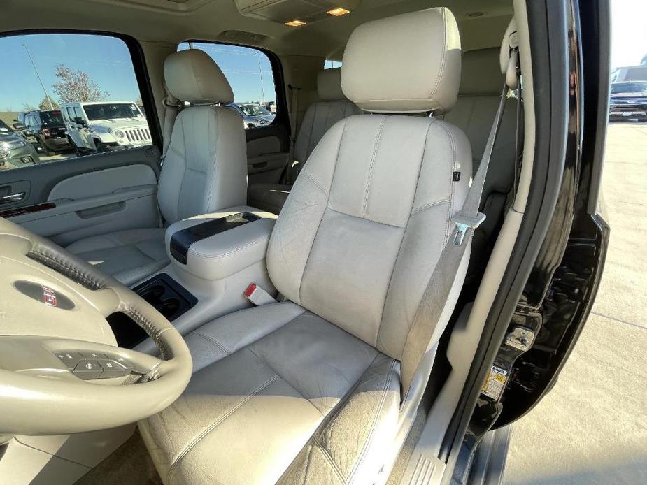 used 2013 GMC Yukon car, priced at $14,500