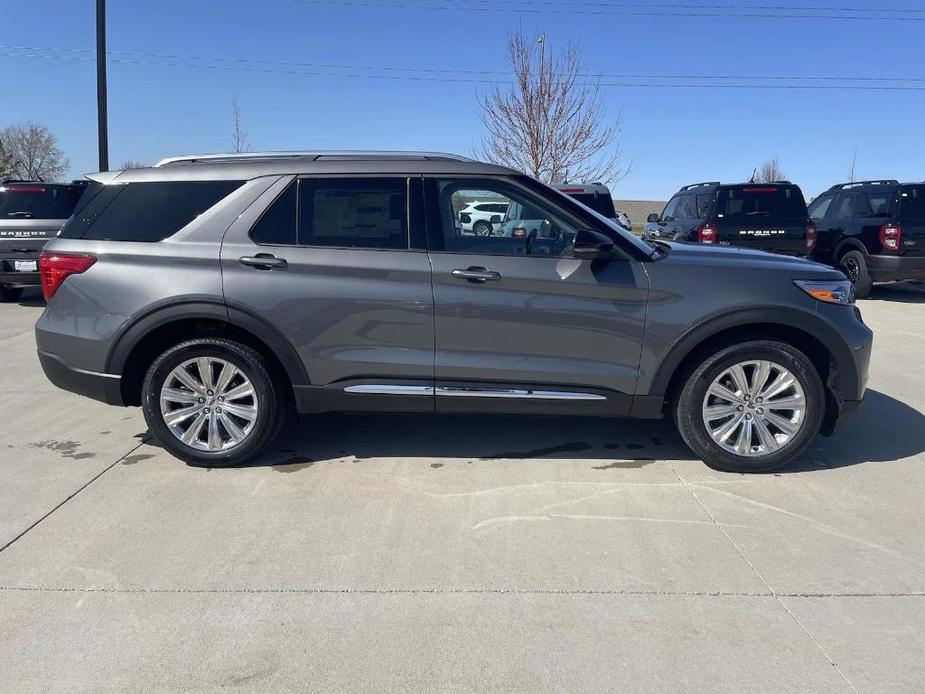 new 2024 Ford Explorer car, priced at $51,855