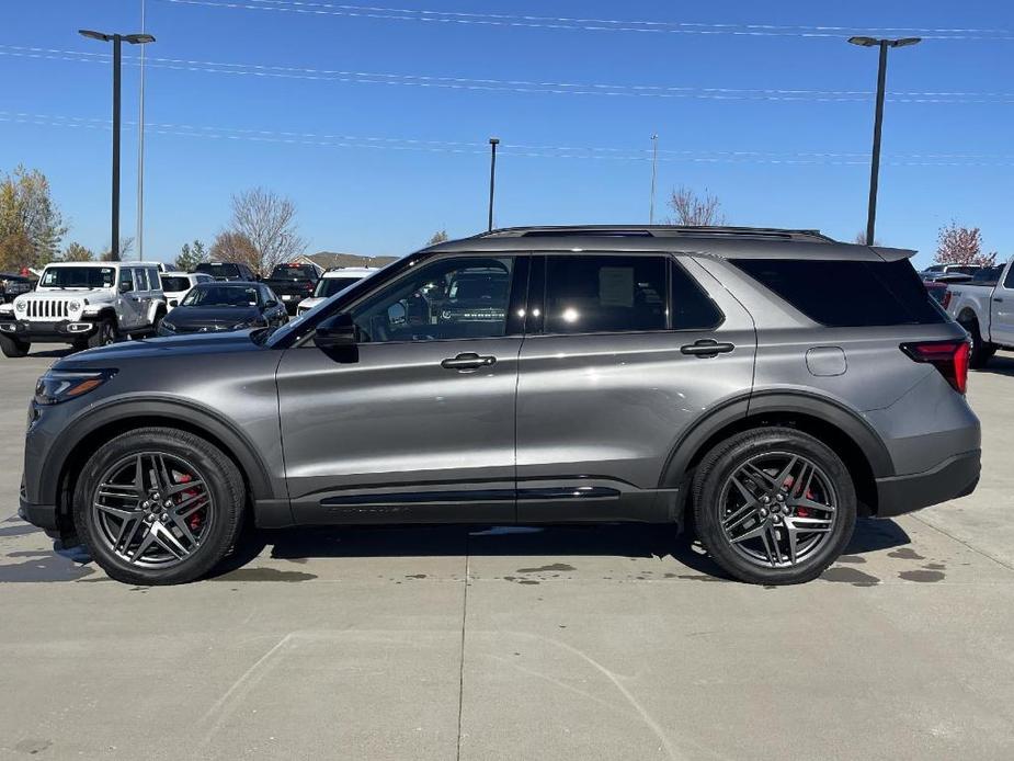 new 2025 Ford Explorer car, priced at $58,795