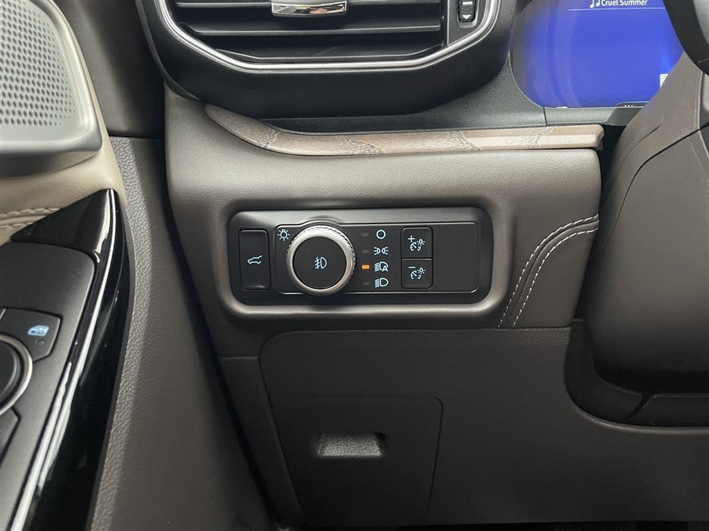 used 2022 Ford Explorer car, priced at $37,750