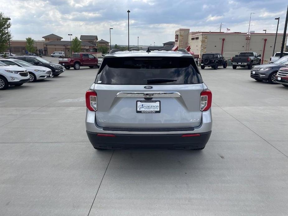 new 2024 Ford Explorer car, priced at $39,504