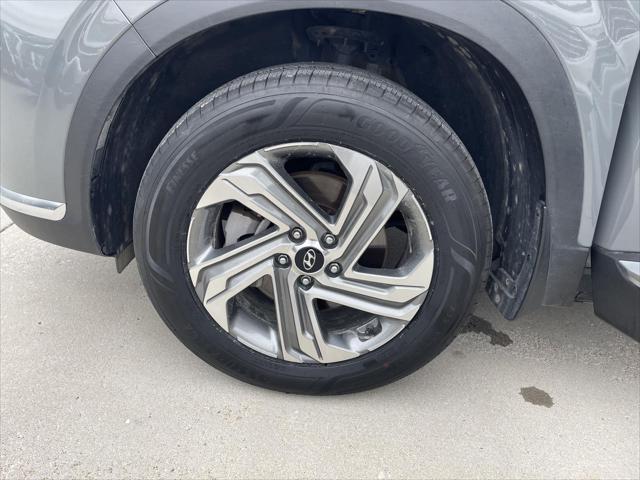 used 2022 Hyundai Santa Fe car, priced at $26,000