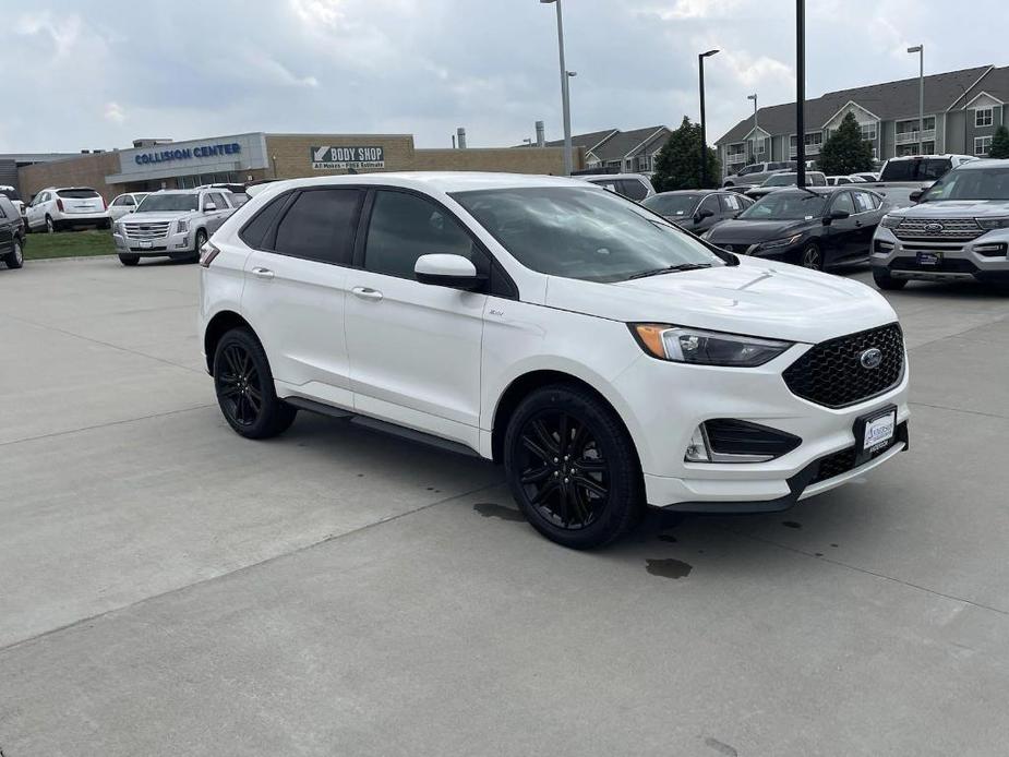 new 2024 Ford Edge car, priced at $43,949