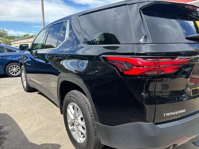 used 2022 Chevrolet Traverse car, priced at $13,995