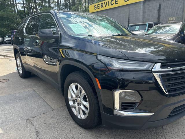 used 2022 Chevrolet Traverse car, priced at $13,995