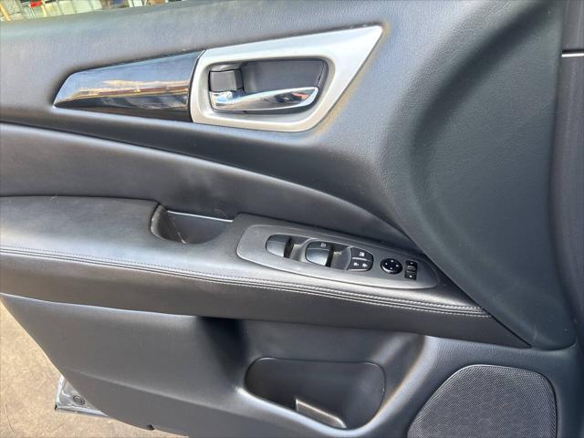 used 2020 Nissan Pathfinder car, priced at $10,995
