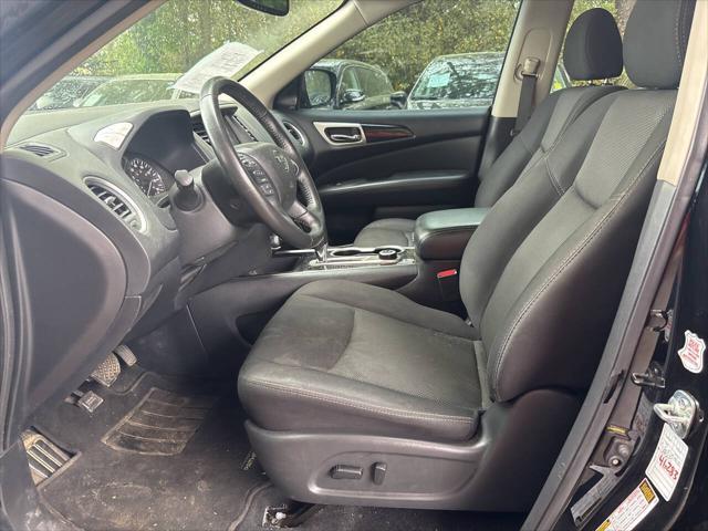 used 2020 Nissan Pathfinder car, priced at $14,995