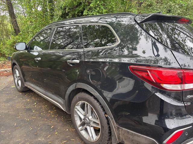 used 2018 Hyundai Santa Fe car, priced at $13,995