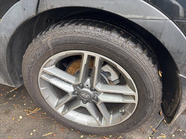 used 2018 Hyundai Santa Fe car, priced at $13,995