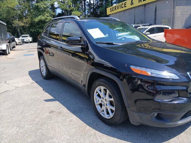 used 2018 Jeep Cherokee car, priced at $5,995