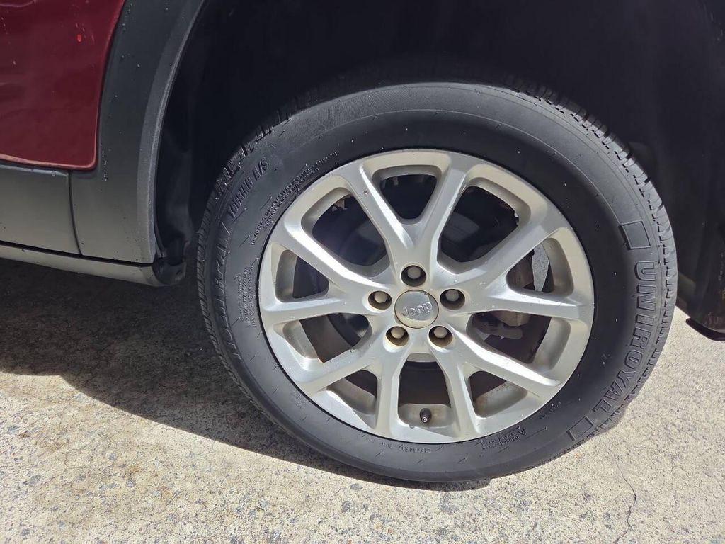 used 2015 Jeep Cherokee car, priced at $8,995