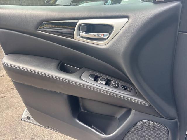 used 2020 Nissan Pathfinder car, priced at $16,995