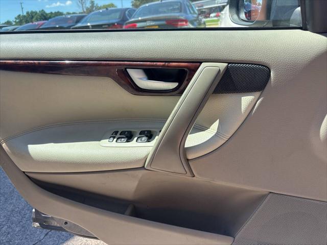used 2007 Volvo V70 car, priced at $2,495