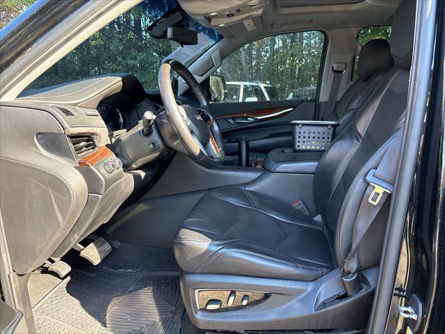 used 2019 Cadillac Escalade car, priced at $25,995