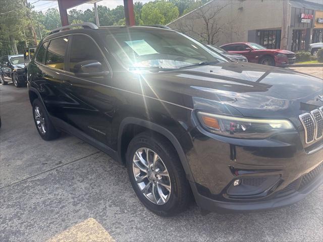 used 2019 Jeep Cherokee car, priced at $10,995