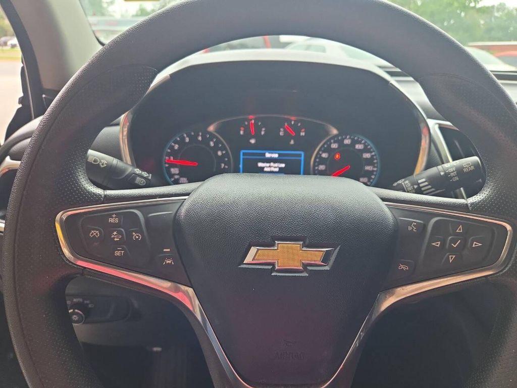 used 2020 Chevrolet Equinox car, priced at $9,995
