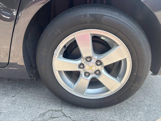 used 2016 Chevrolet Cruze Limited car, priced at $9,995