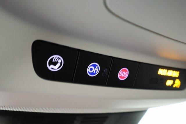 used 2025 Buick Envision car, priced at $34,995