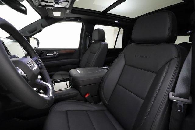 used 2025 GMC Yukon car, priced at $86,465