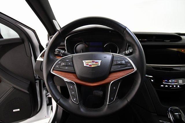 used 2024 Cadillac XT5 car, priced at $44,295