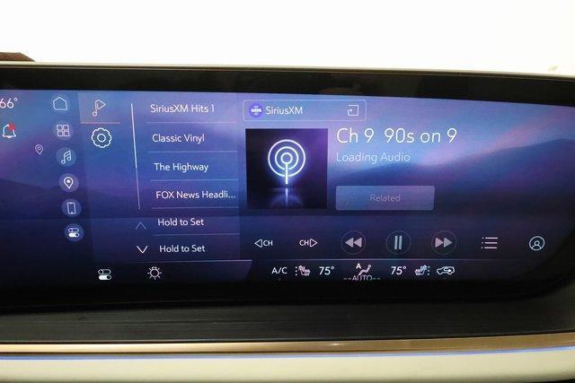 used 2025 Buick Envision car, priced at $39,895