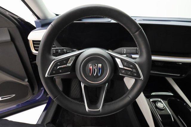 used 2025 Buick Envision car, priced at $39,895