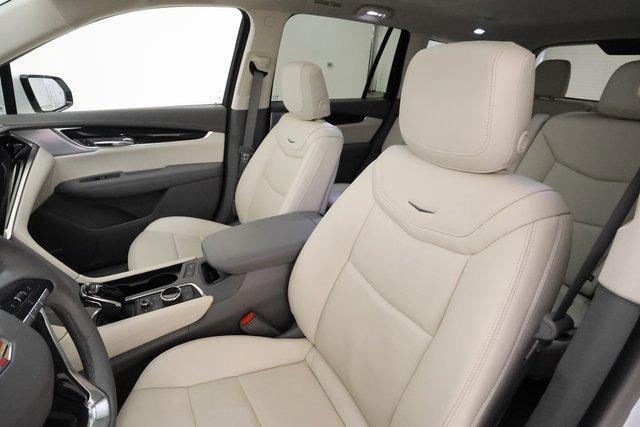 used 2025 Cadillac XT6 car, priced at $44,395