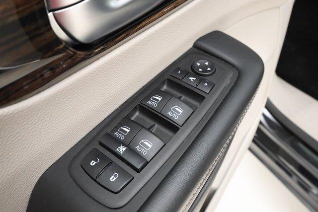 used 2023 Chrysler Pacifica car, priced at $28,969