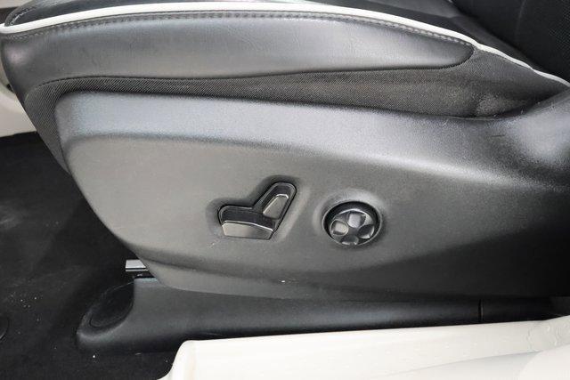 used 2023 Chrysler Pacifica car, priced at $34,595
