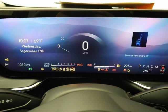used 2025 Buick Envision car, priced at $34,379