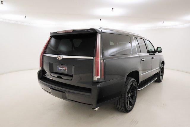 used 2020 Cadillac Escalade ESV car, priced at $37,386