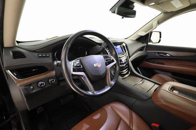 used 2020 Cadillac Escalade ESV car, priced at $37,386