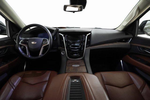 used 2020 Cadillac Escalade ESV car, priced at $37,386