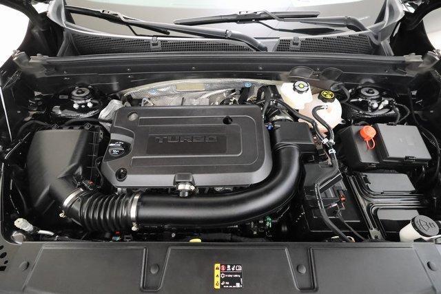 used 2025 Buick Envision car, priced at $33,959