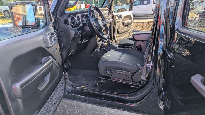 used 2022 Jeep Gladiator car, priced at $26,980