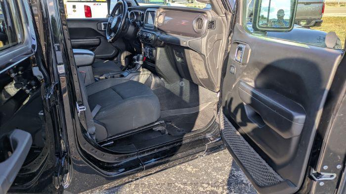 used 2022 Jeep Gladiator car, priced at $26,980
