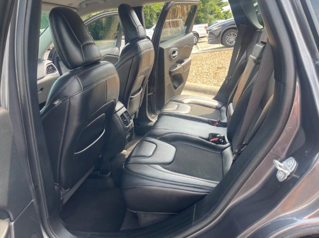used 2019 Jeep Cherokee car, priced at $16,480