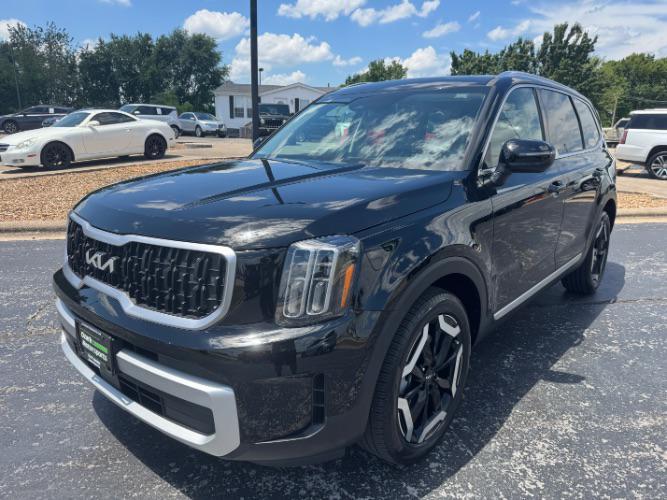 used 2024 Kia Telluride car, priced at $38,480