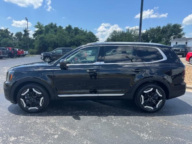 used 2024 Kia Telluride car, priced at $38,480