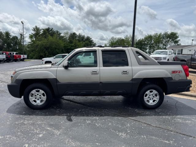 used 2003 Chevrolet Avalanche car, priced at $9,980