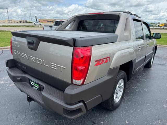 used 2003 Chevrolet Avalanche car, priced at $9,980