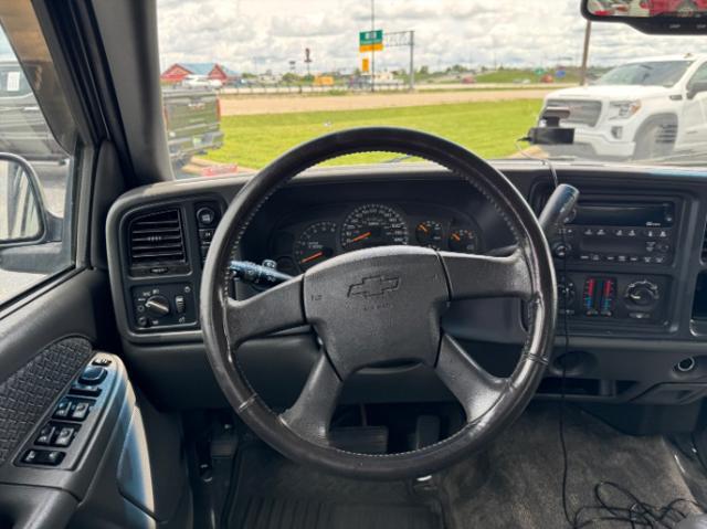used 2003 Chevrolet Avalanche car, priced at $9,980
