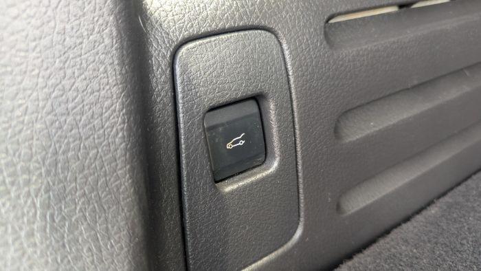 used 2013 Lincoln MKX car, priced at $11,980